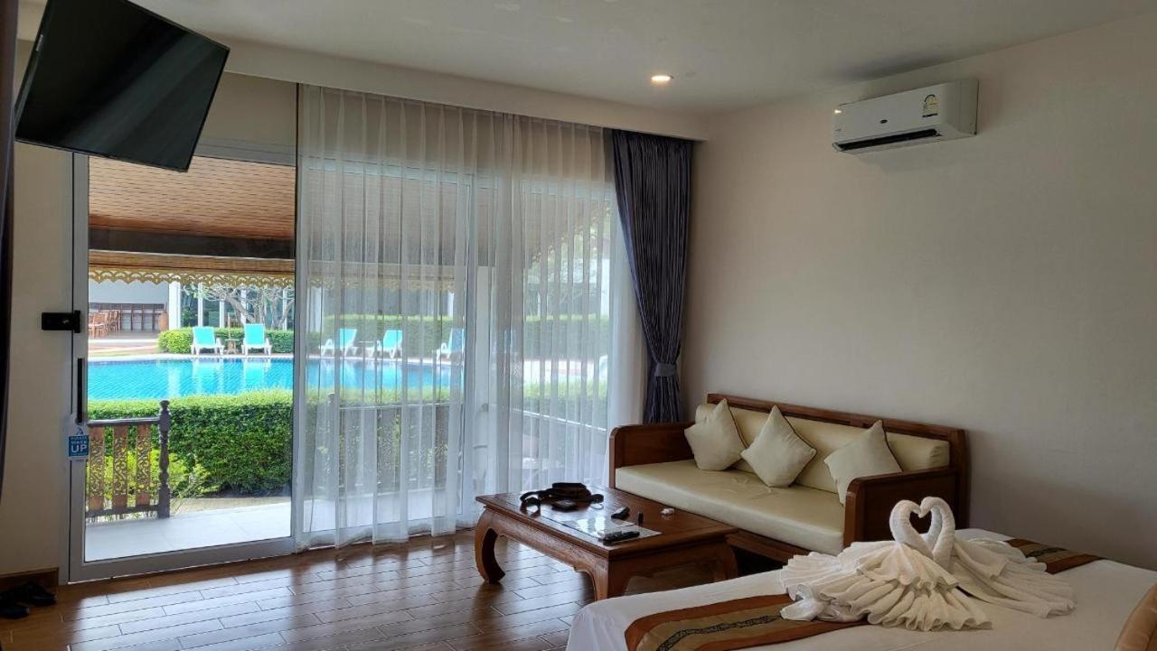 酒店 Aura Samui - Sha 4*